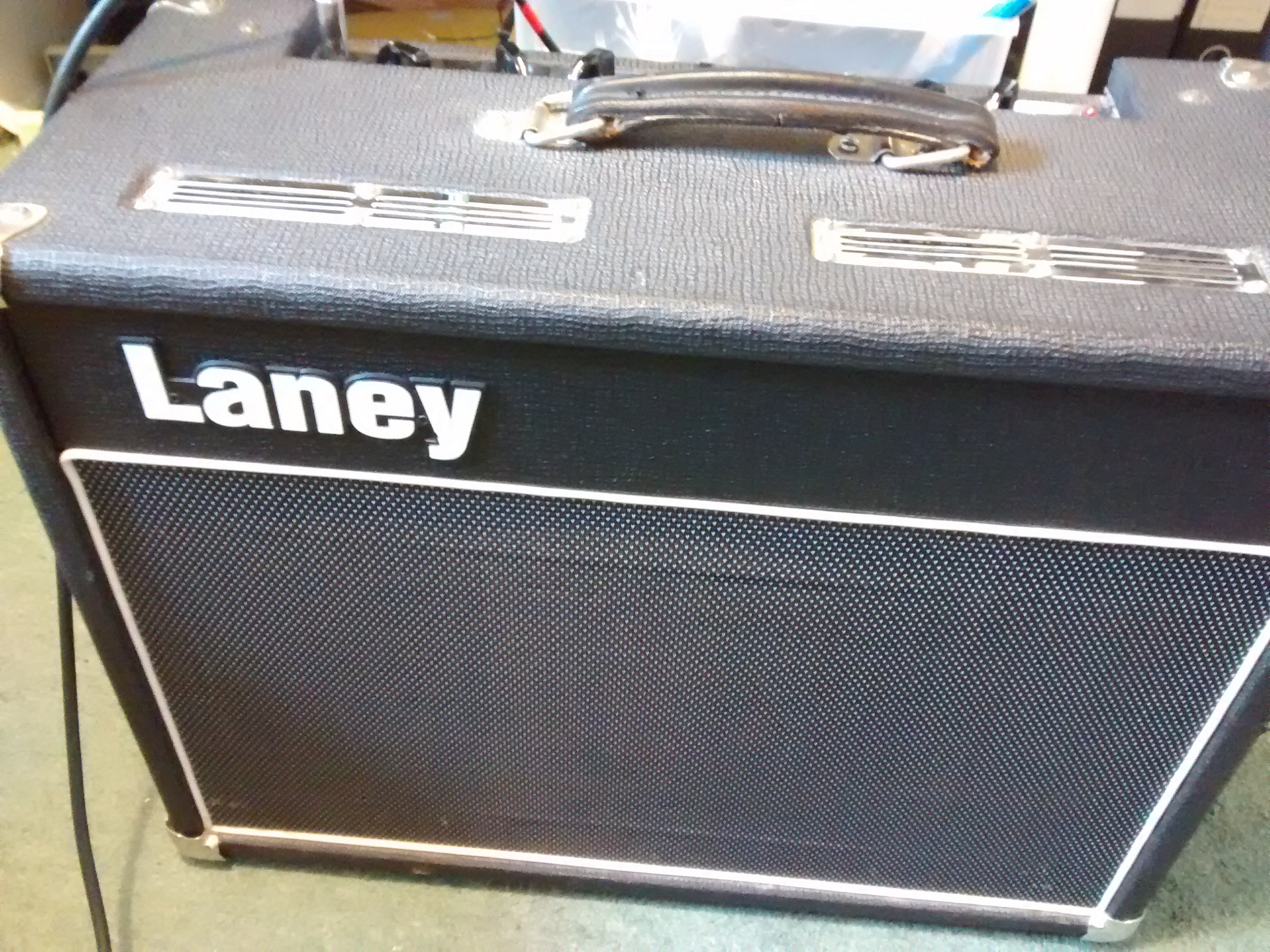 laney-speaker-change