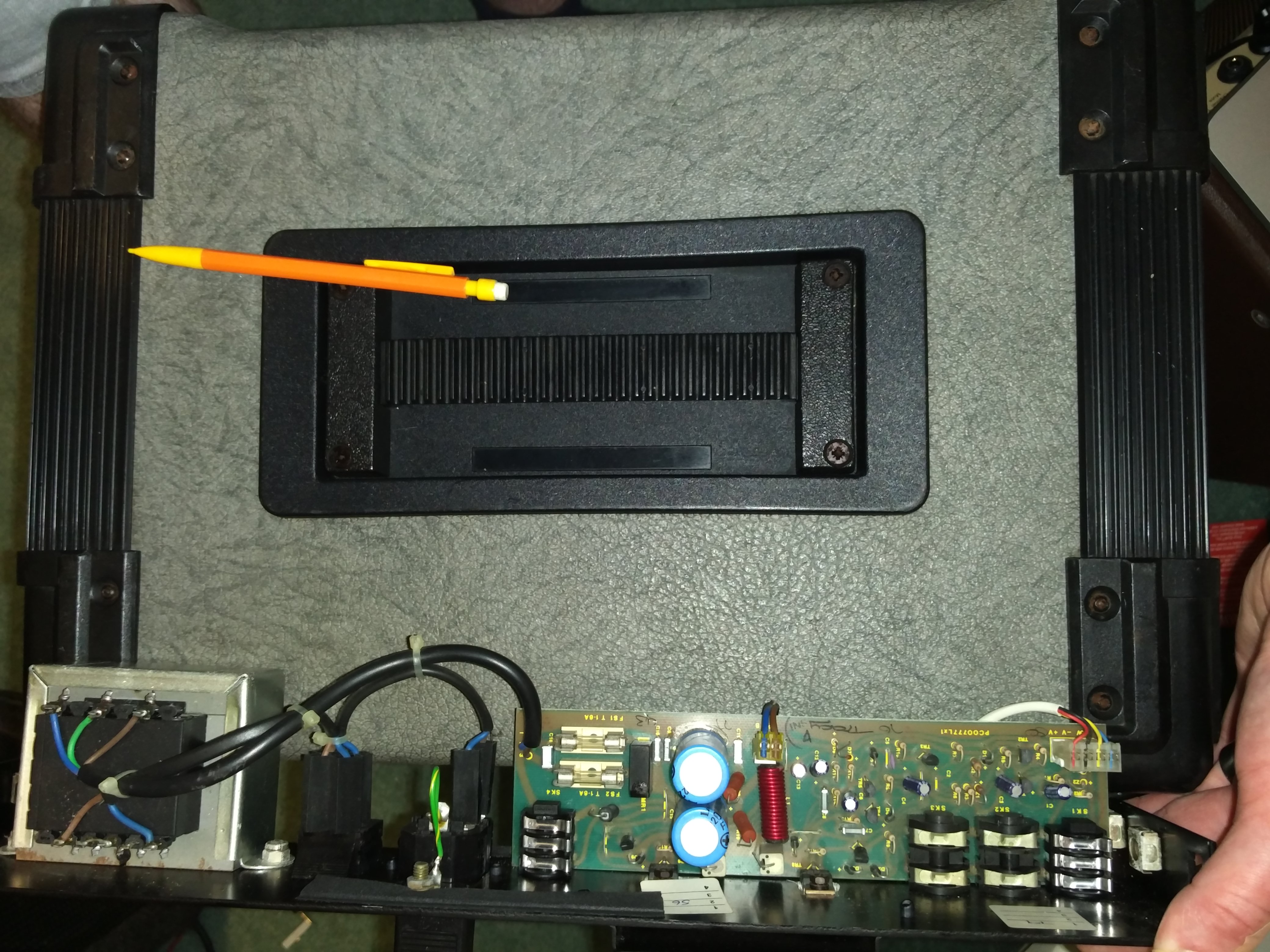 Keyboard amp repair Carlsbro Colt 45 Keld Ampworks Newark, near Worksop.